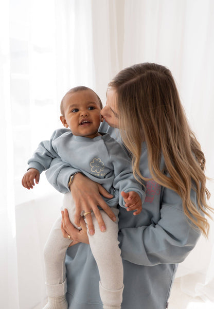 Love Bloom Sweatshirt hellblau Mini and Me Edition